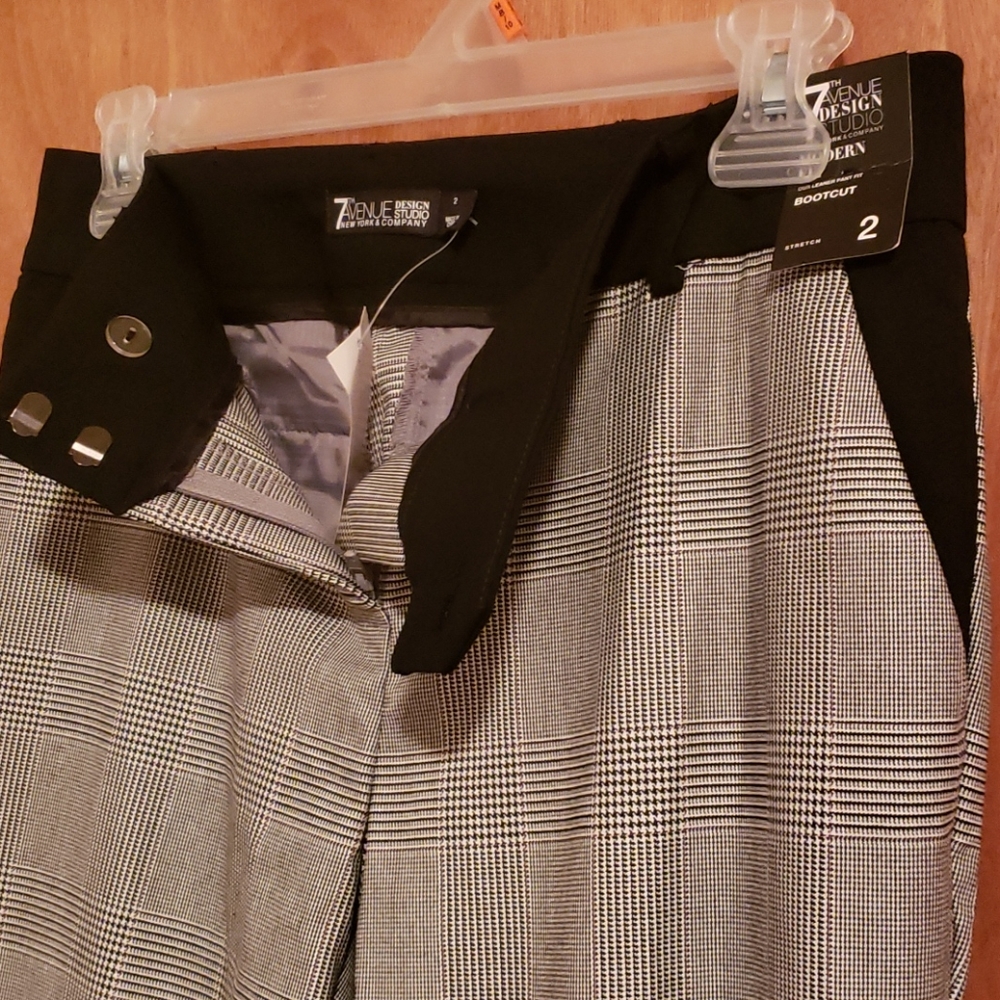 Dress pants - Picture 3 of 3